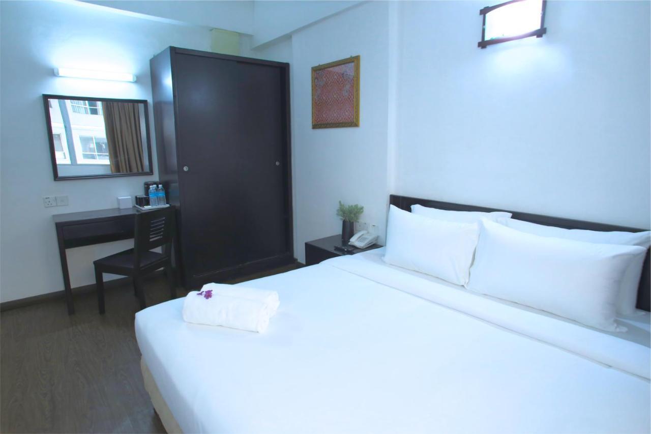 Hotel Pandan Johor Bahru Bagian luar foto